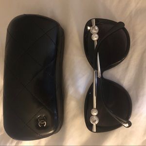 CHANEL cat eye sunglasses w pearl accents & case